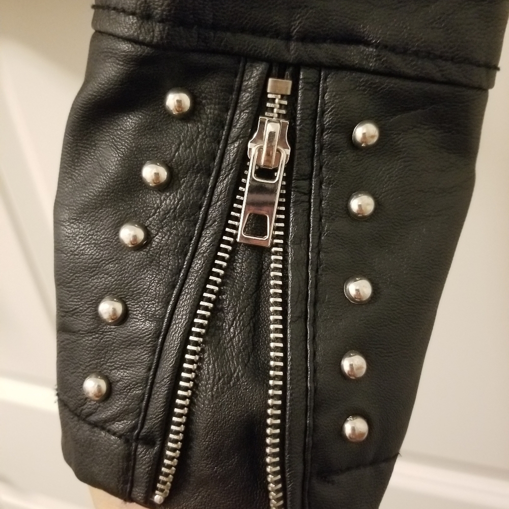 Jacket - Picture 6 of 10